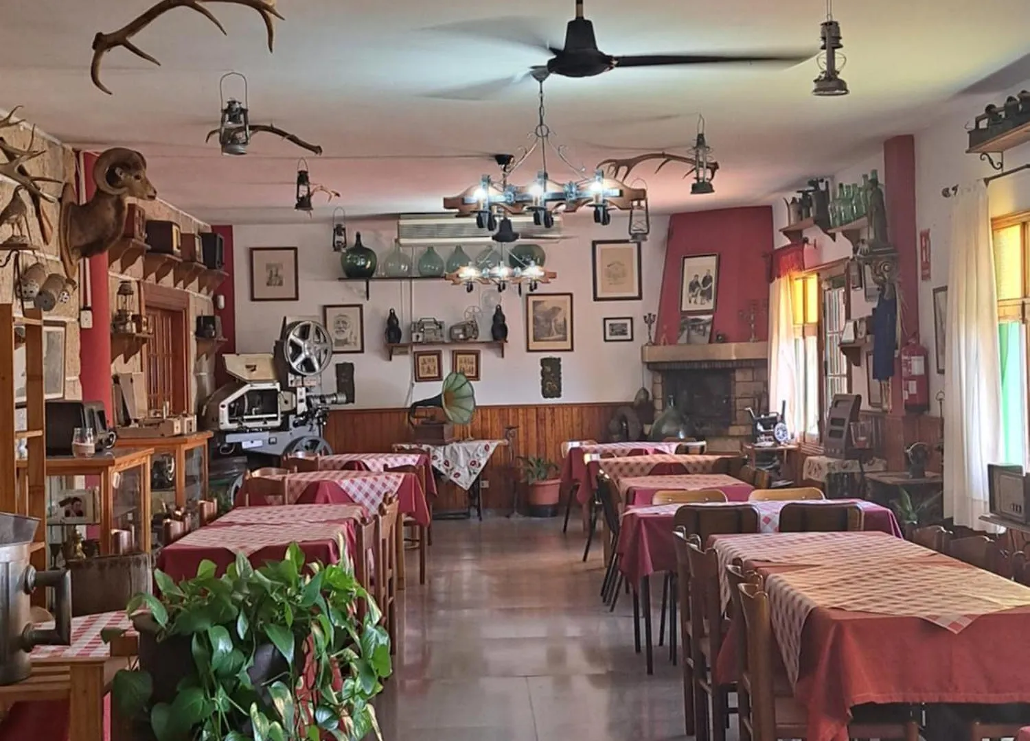 Hotel El Sombrerito 빌라플로르